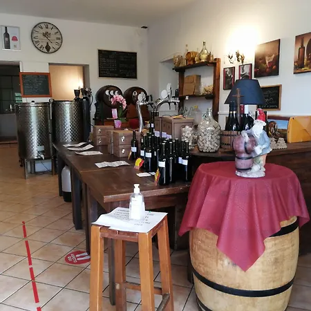 La Mezzaluna Отель Барга